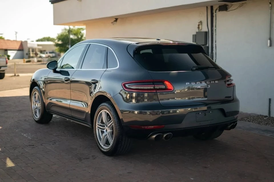 2017 Porsche Macan - Image 4 of 16