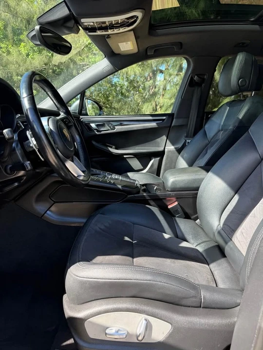 2017 Porsche Macan - Image 7 of 18