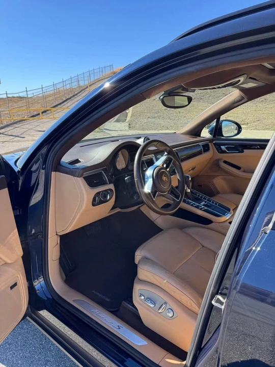 2017 Porsche Macan - Image 5 of 11