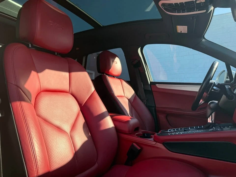 2017 Porsche Macan - Image 11 of 20