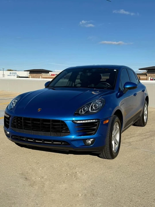 2017 Porsche Macan - Image 2 of 18