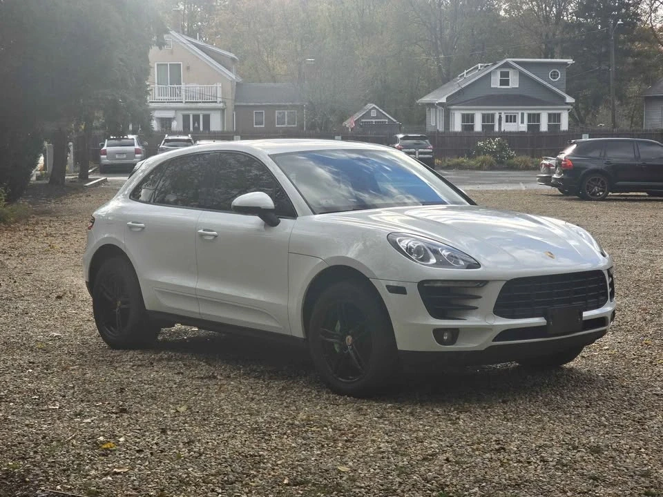 2017 Porsche Macan - Image 4 of 17