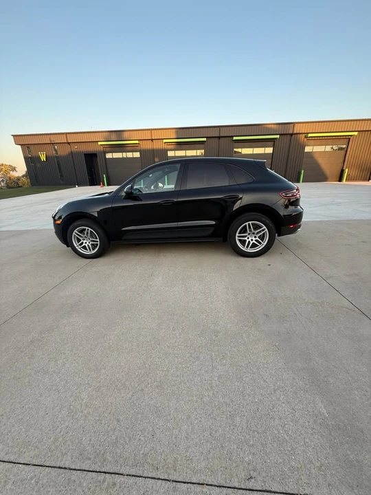 2017 Porsche Macan - Image 5 of 15