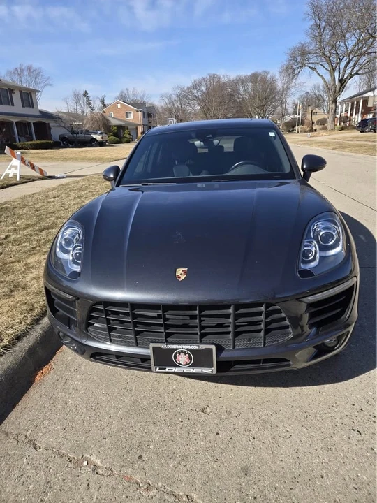 2017 Porsche Macan - Image 2 of 12