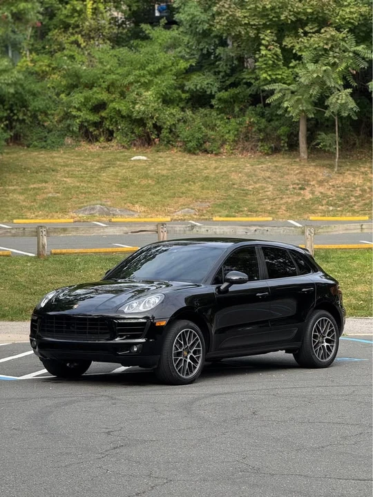 2017 Porsche Macan - Image 8 of 18