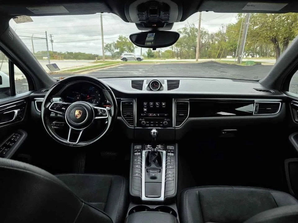 2017 Porsche Macan - Image 13 of 13