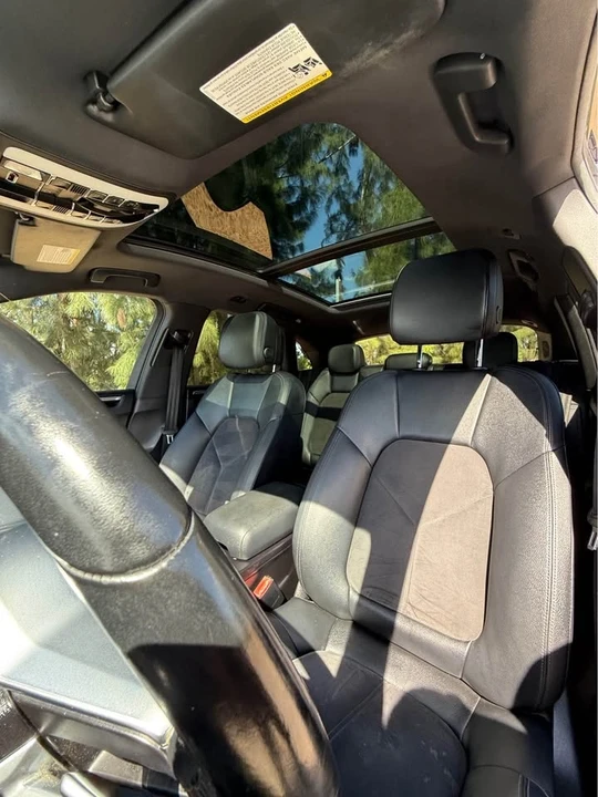 2017 Porsche Macan - Image 8 of 18