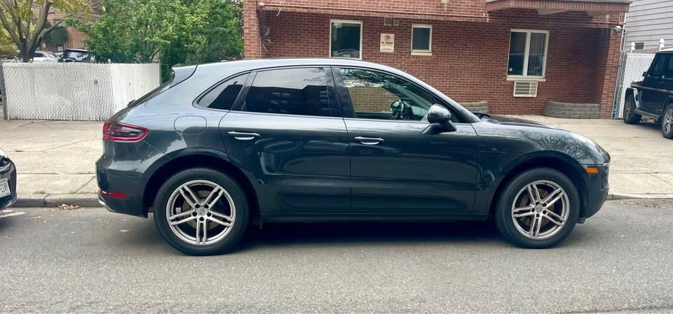 2017 Porsche Macan - Image 6 of 20