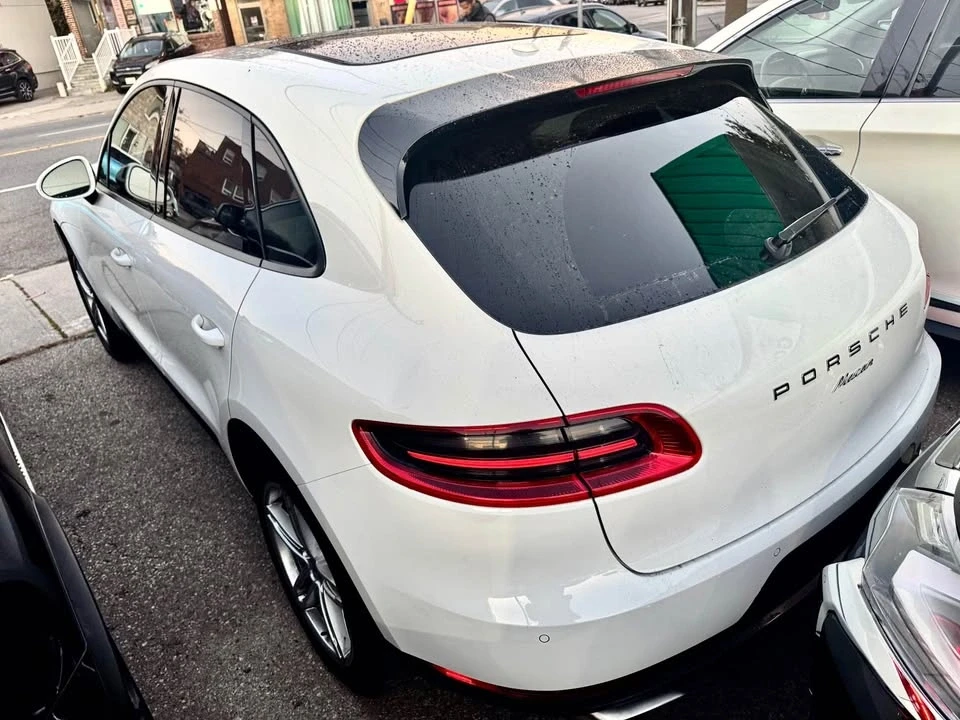 2017 Porsche Macan - Image 3 of 7