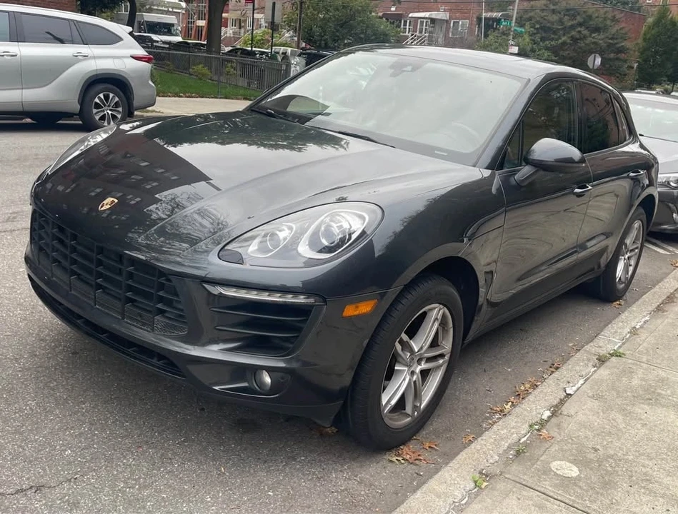 2017 Porsche Macan - Image 5 of 20