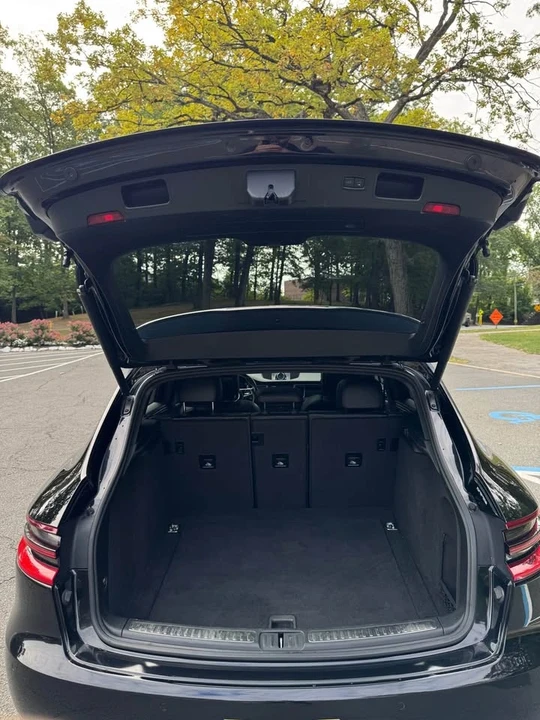 2017 Porsche Macan - Image 15 of 20