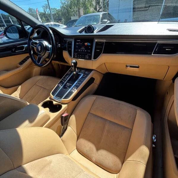 2017 Porsche Macan - Image 3 of 18