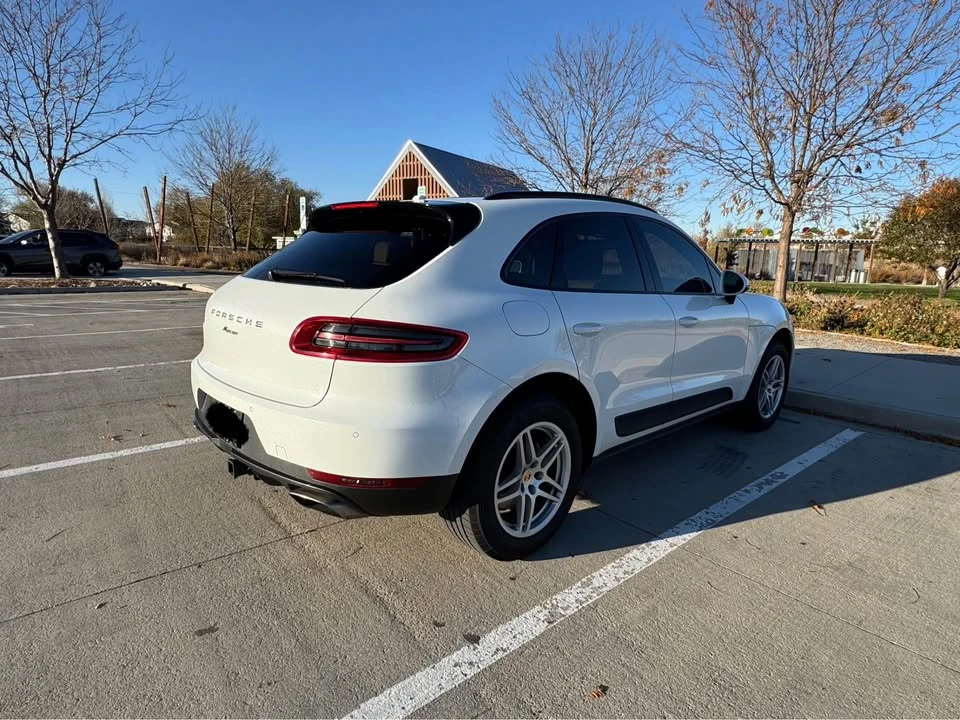 2017 Porsche Macan - Image 3 of 19