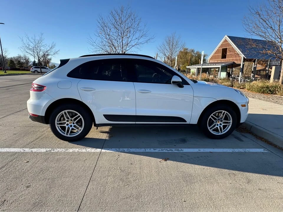 2017 Porsche Macan - Image 4 of 19