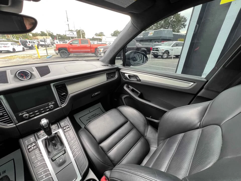 2017 Porsche Macan - Image 13 of 13