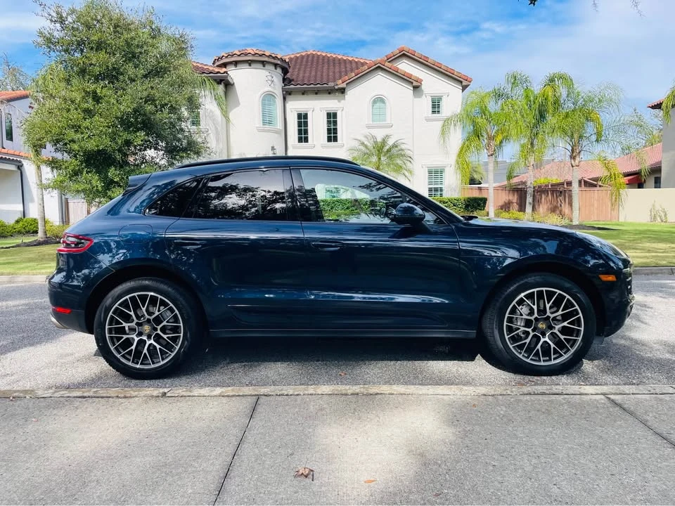 2017 Porsche Macan - Image 8 of 20