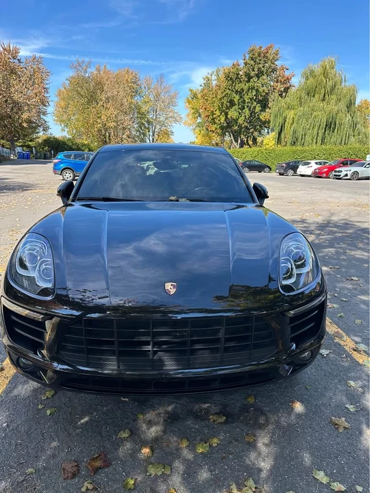2017 Porsche Macan - Image 5 of 9
