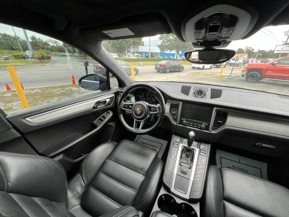 2017 Porsche Macan - Image 7 of 13
