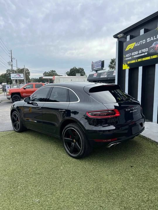 2017 Porsche Macan - Image 8 of 13