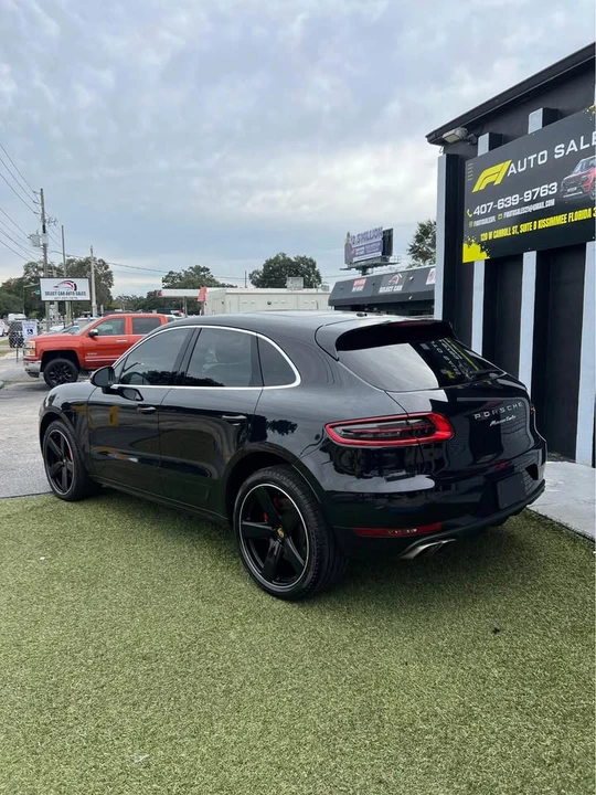 2017 Porsche Macan - Image 5 of 12