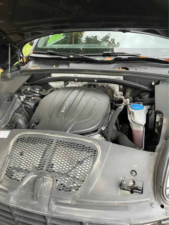2017 Porsche Macan - Image 8 of 8