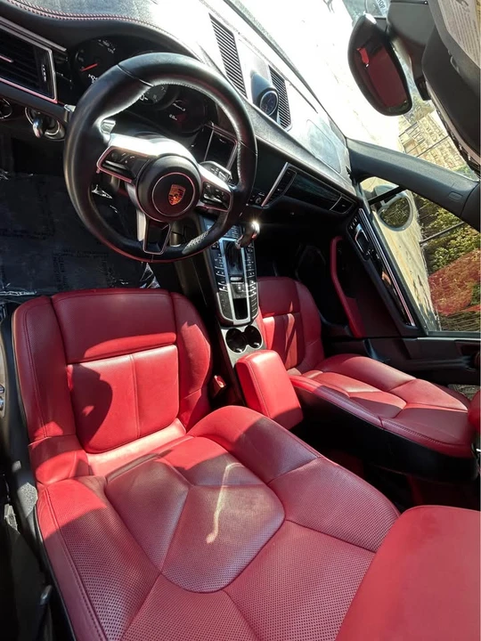 2017 Porsche Macan - Image 3 of 16
