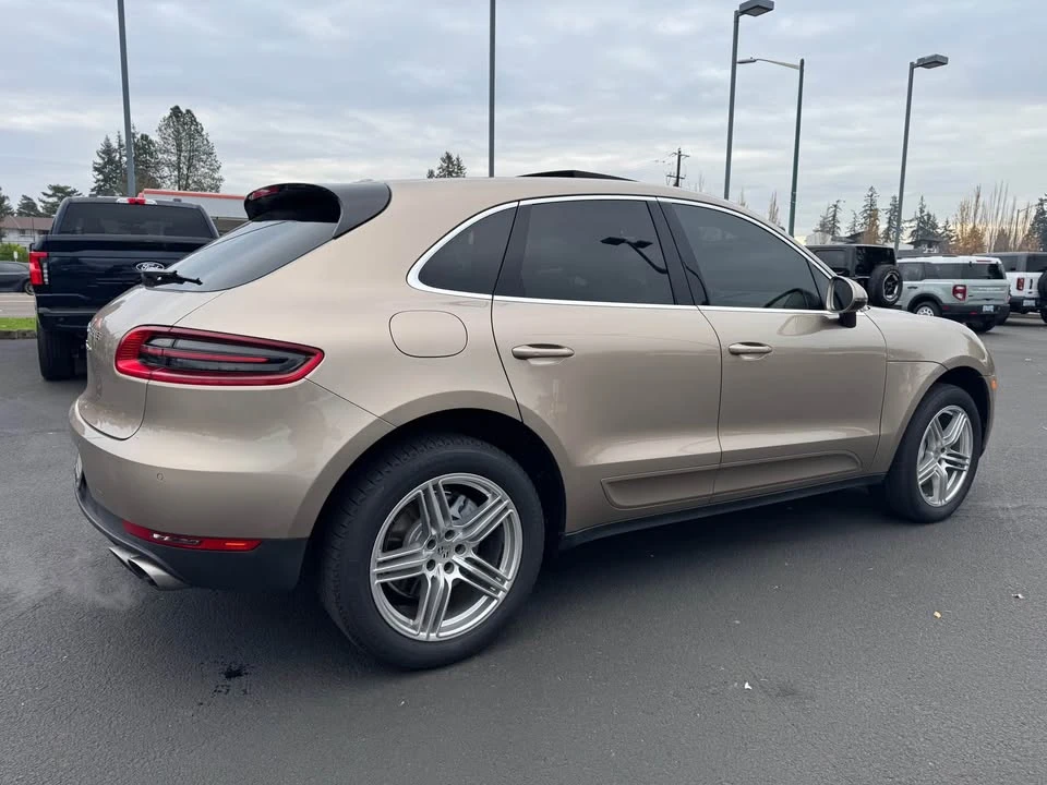 2017 Porsche Macan - Image 5 of 16
