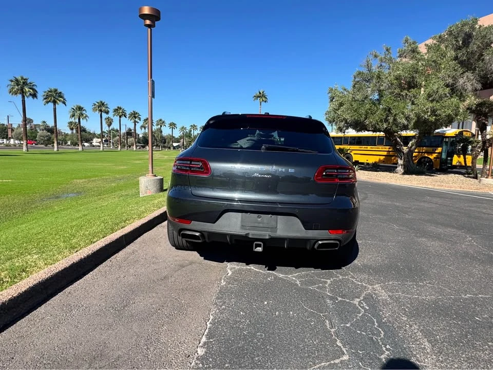 2017 Porsche Macan - Image 2 of 12