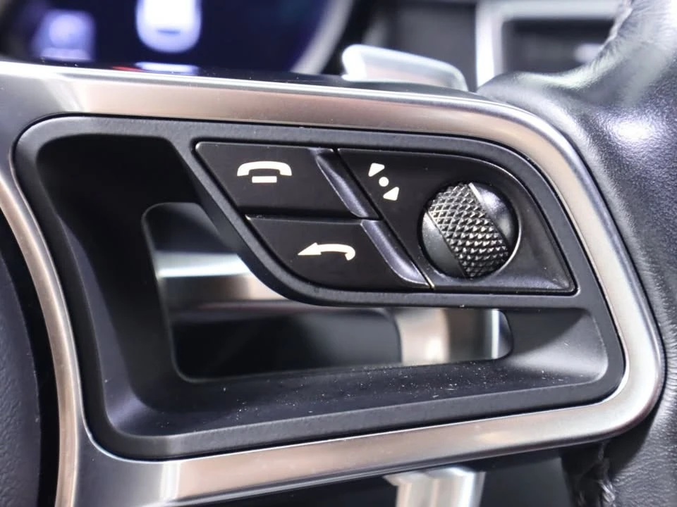 2017 Porsche Macan S - Image 13 of 20