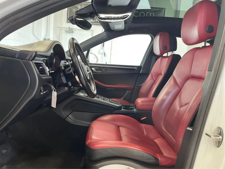 2017 Porsche Macan - Image 8 of 17