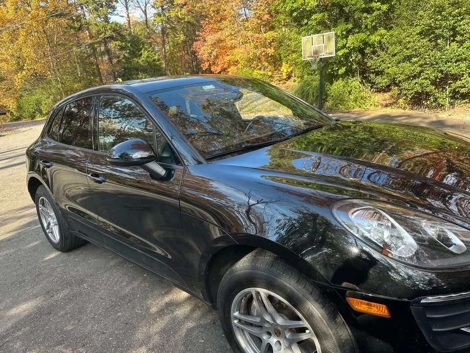 2017 Porsche Macan - Image 2 of 8
