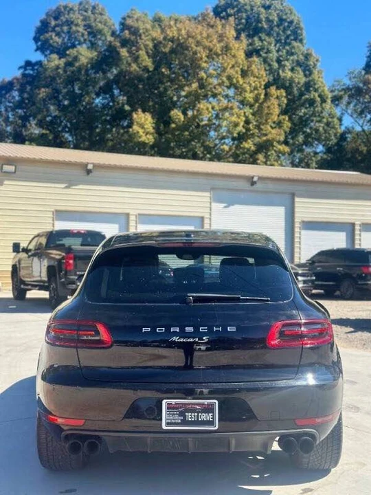 2017 Porsche Macan - Image 5 of 8
