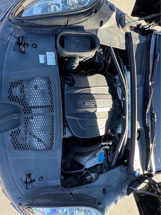 2017 Porsche Macan - Image 12 of 19