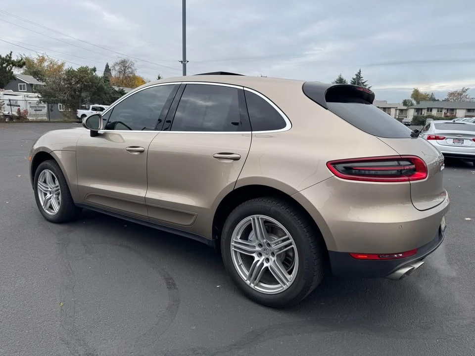 2017 Porsche Macan - Image 3 of 16