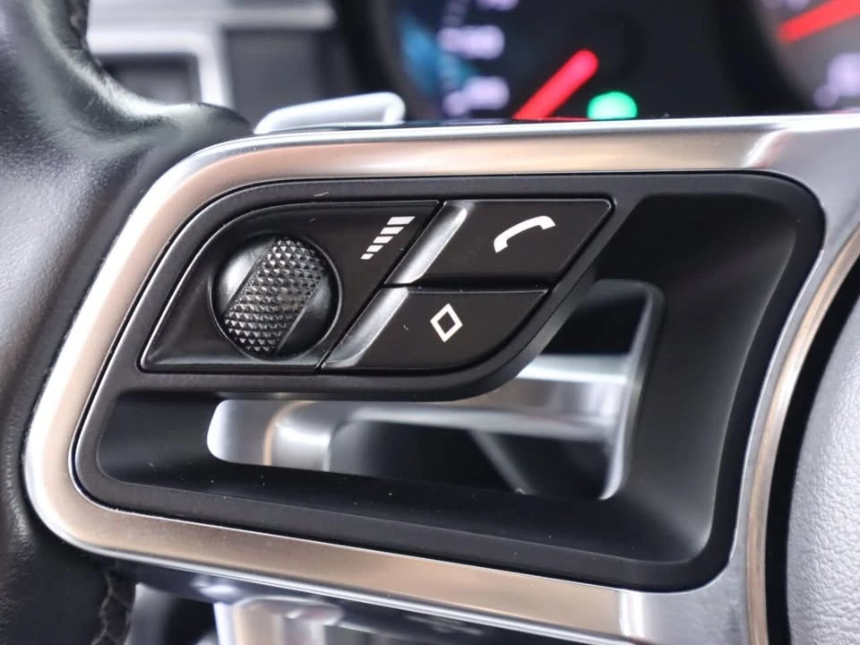 2017 Porsche Macan S - Image 12 of 20