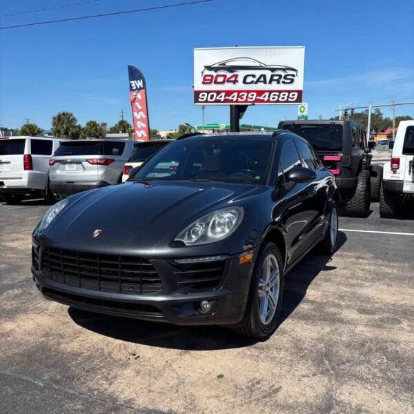 2017 Porsche Macan - Image 13 of 18