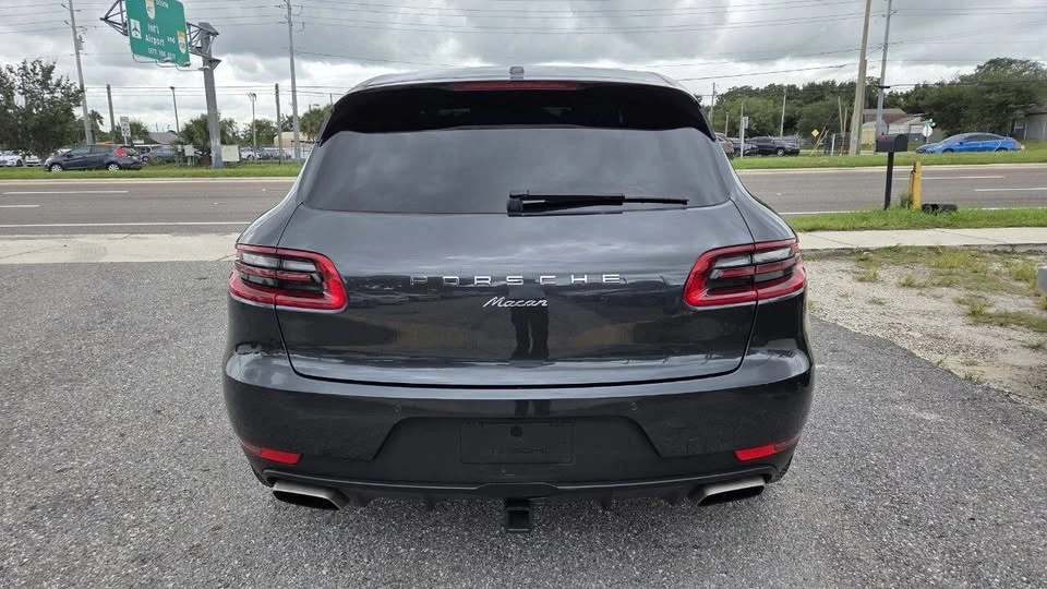 2017 Porsche Macan - Image 4 of 17