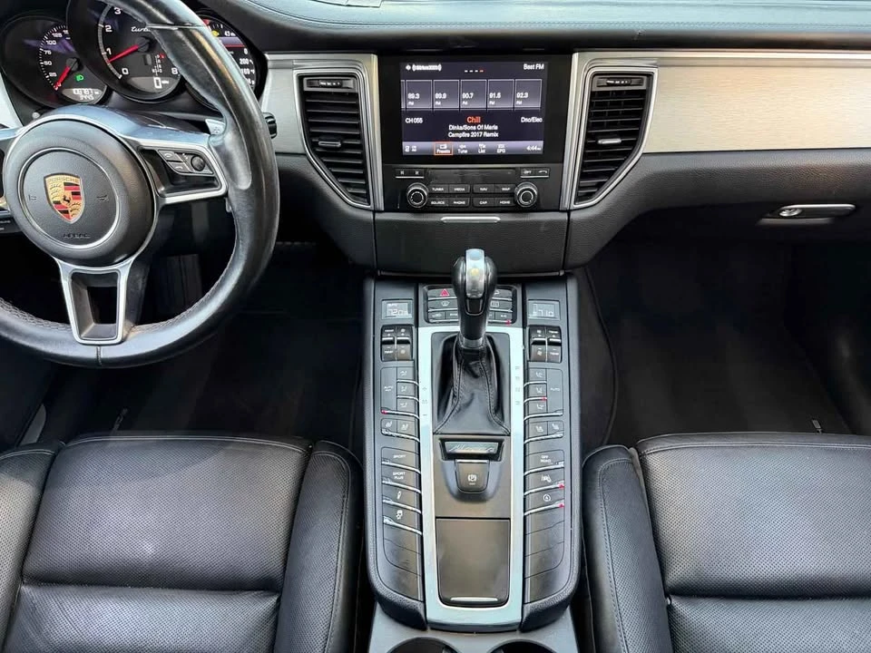 2017 Porsche Macan - Image 11 of 16