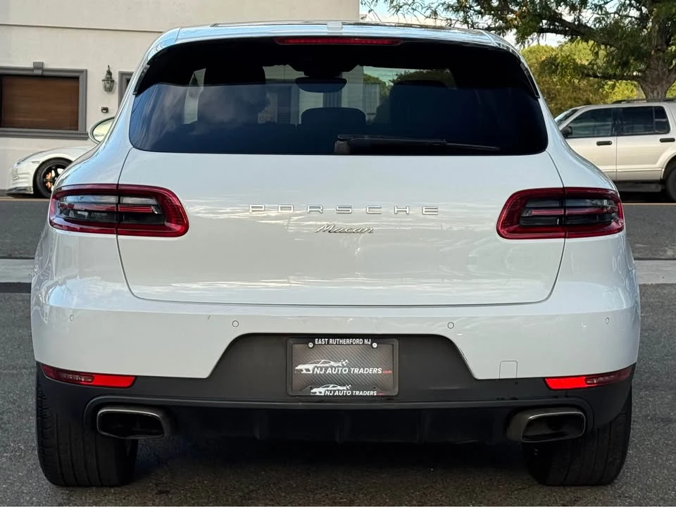 2017 Porsche Macan - Image 5 of 19