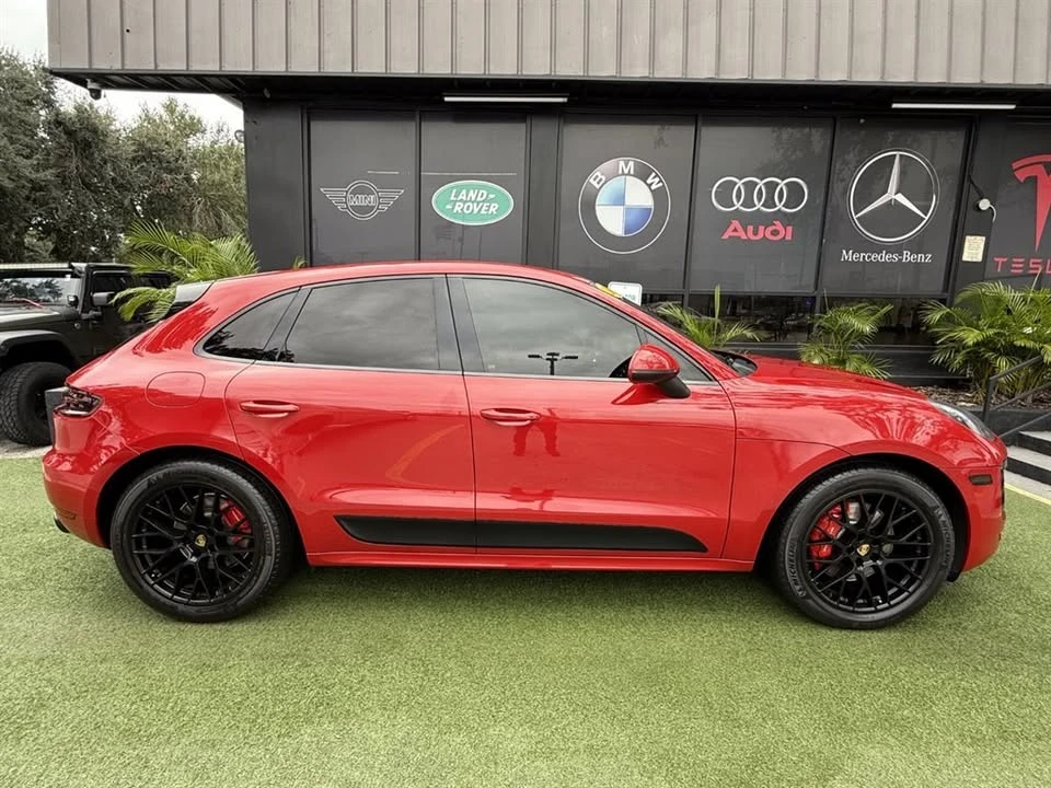 2017 Porsche Macan - Image 8 of 20