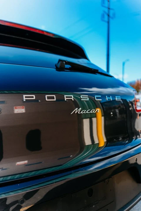 2017 Porsche Macan - Image 5 of 14
