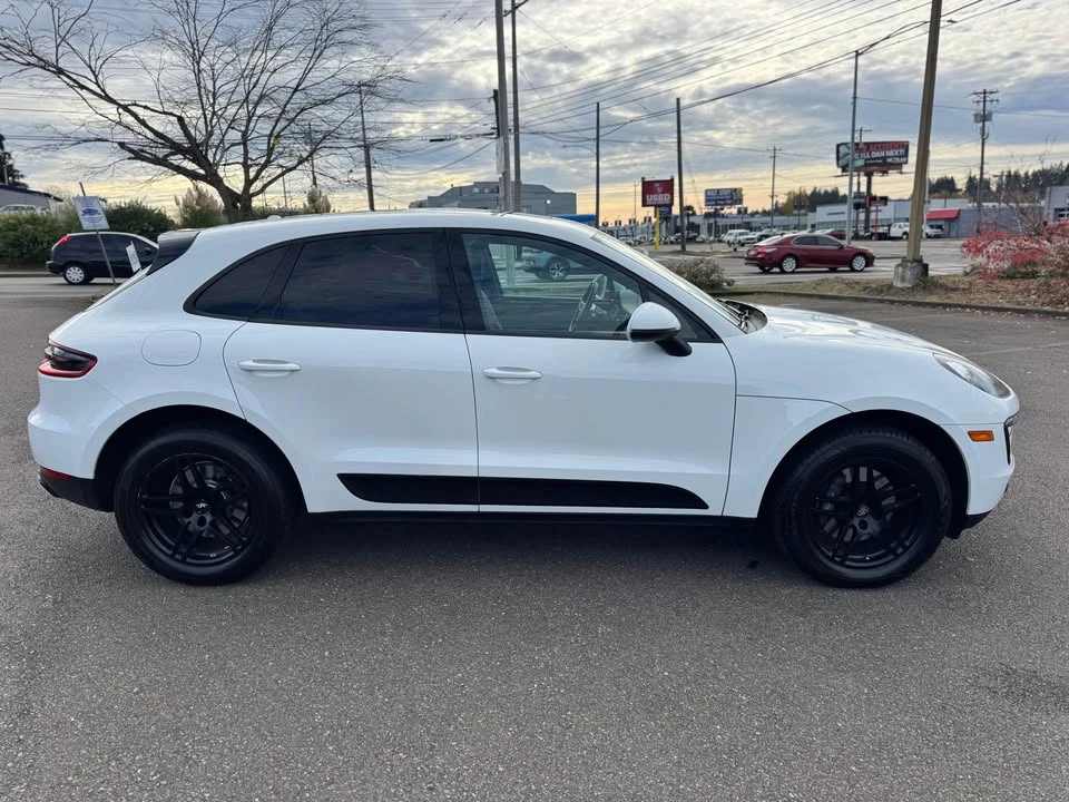 2017 Porsche Macan - Image 3 of 14