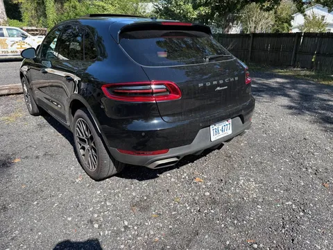 2017 Porsche Macan