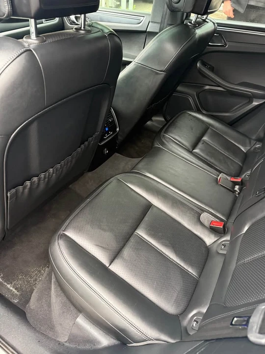2017 Porsche Macan - Image 10 of 12