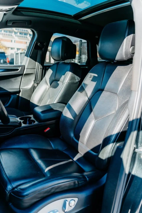 2017 Porsche Macan - Image 7 of 14