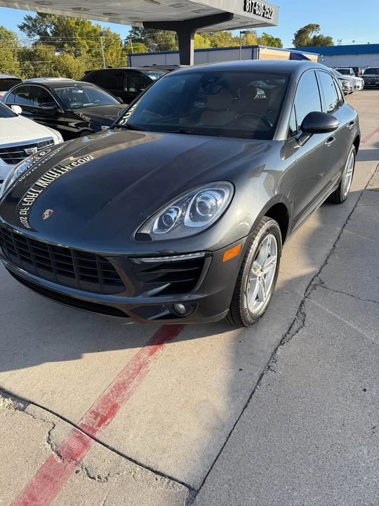 2017 Porsche Macan - Image 2 of 7