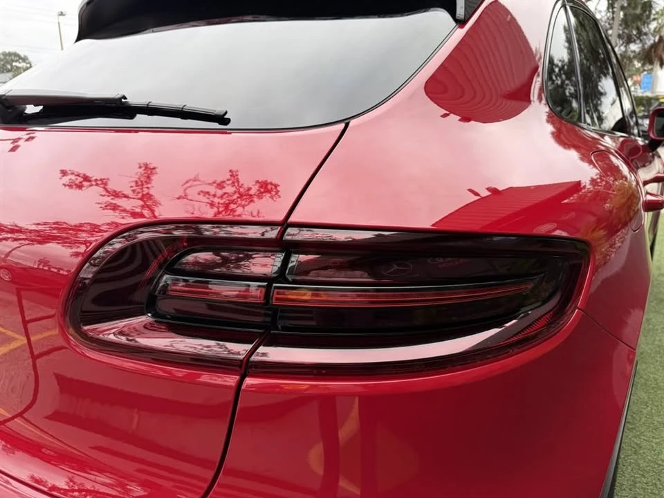 2017 Porsche Macan - Image 12 of 20