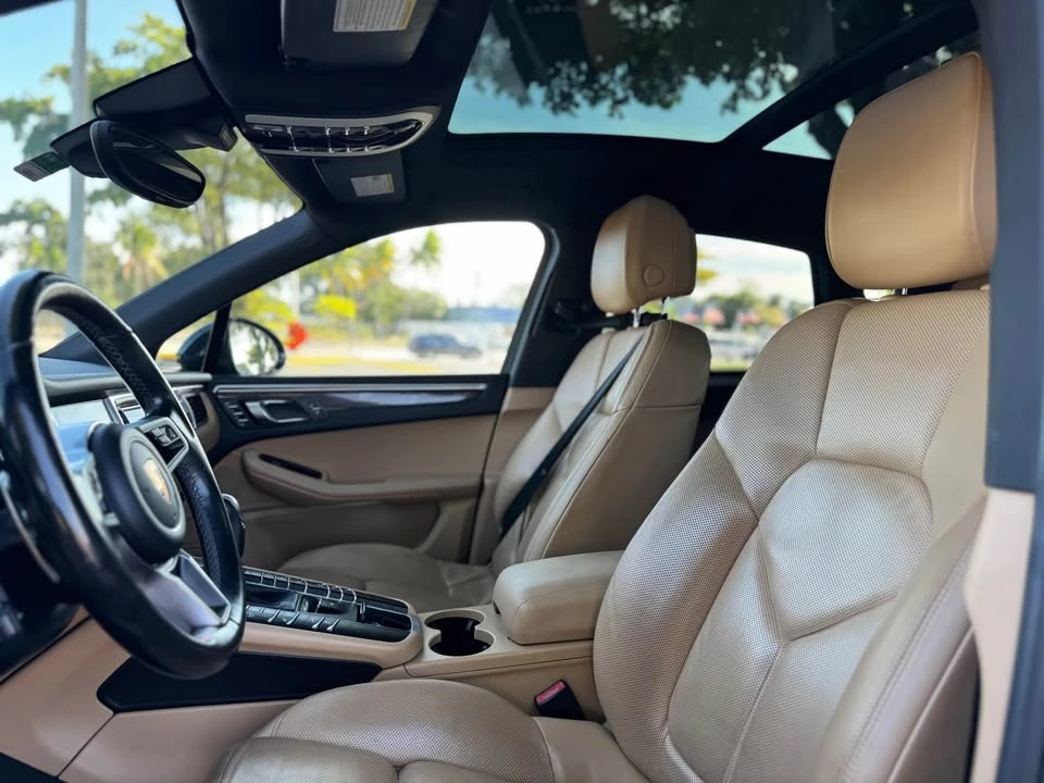2017 Porsche Macan - Image 3 of 10
