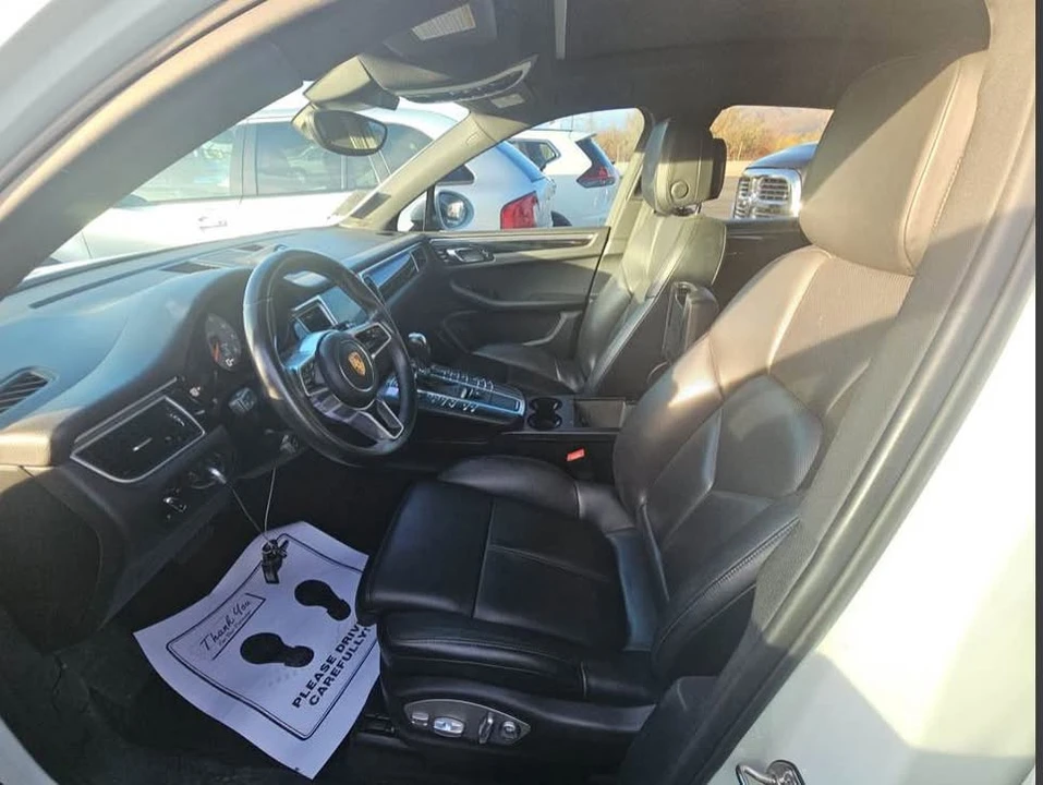 2017 Porsche Macan - Image 3 of 5