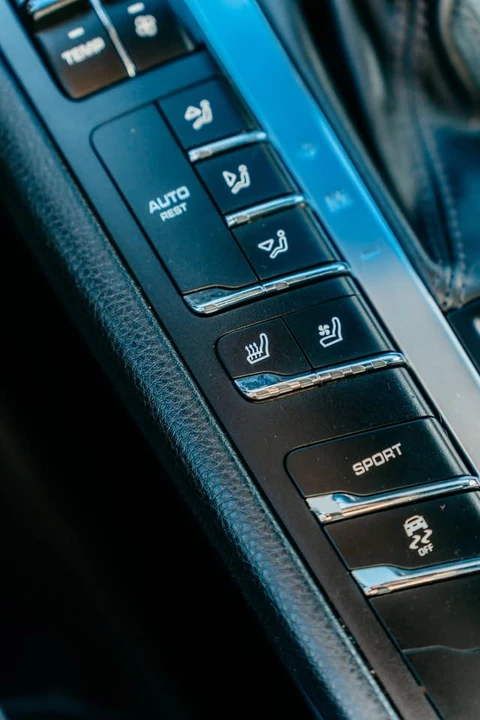 2017 Porsche Macan - Image 14 of 14